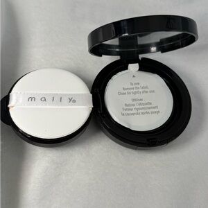 Mally Flawless Finish Transforming Effect Foundation 0.42oz shade Tan Brand New